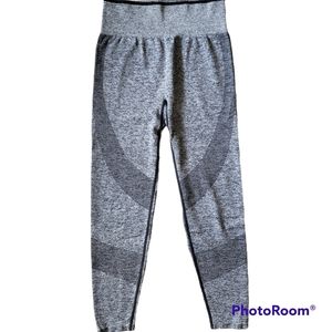 Victoria's Secret PINK Womens Seamless Leggings Gray & Black Size Medium